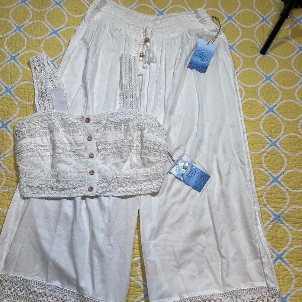 2 piece set! Cropped top with pants